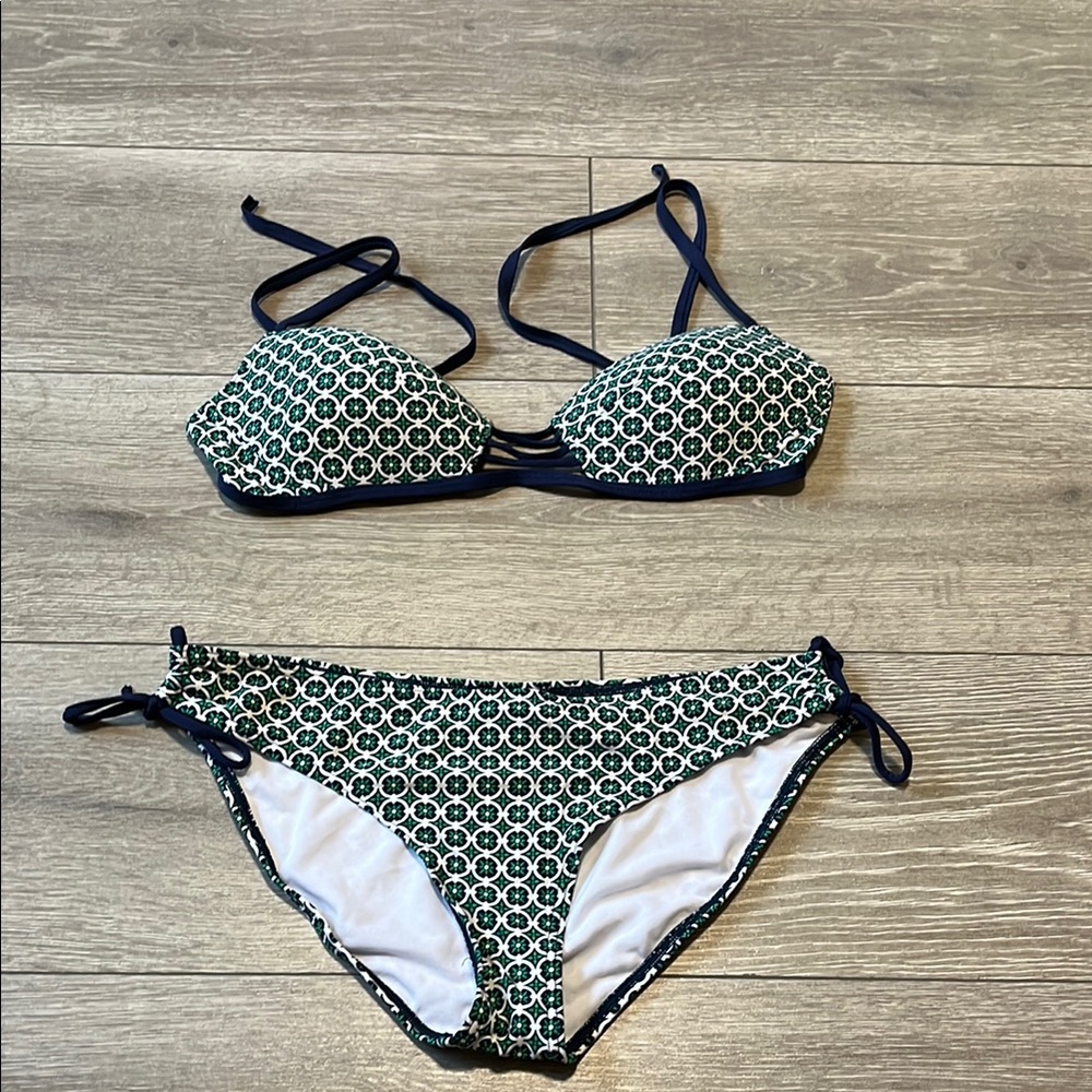 Stylish Green Patterned Bikini